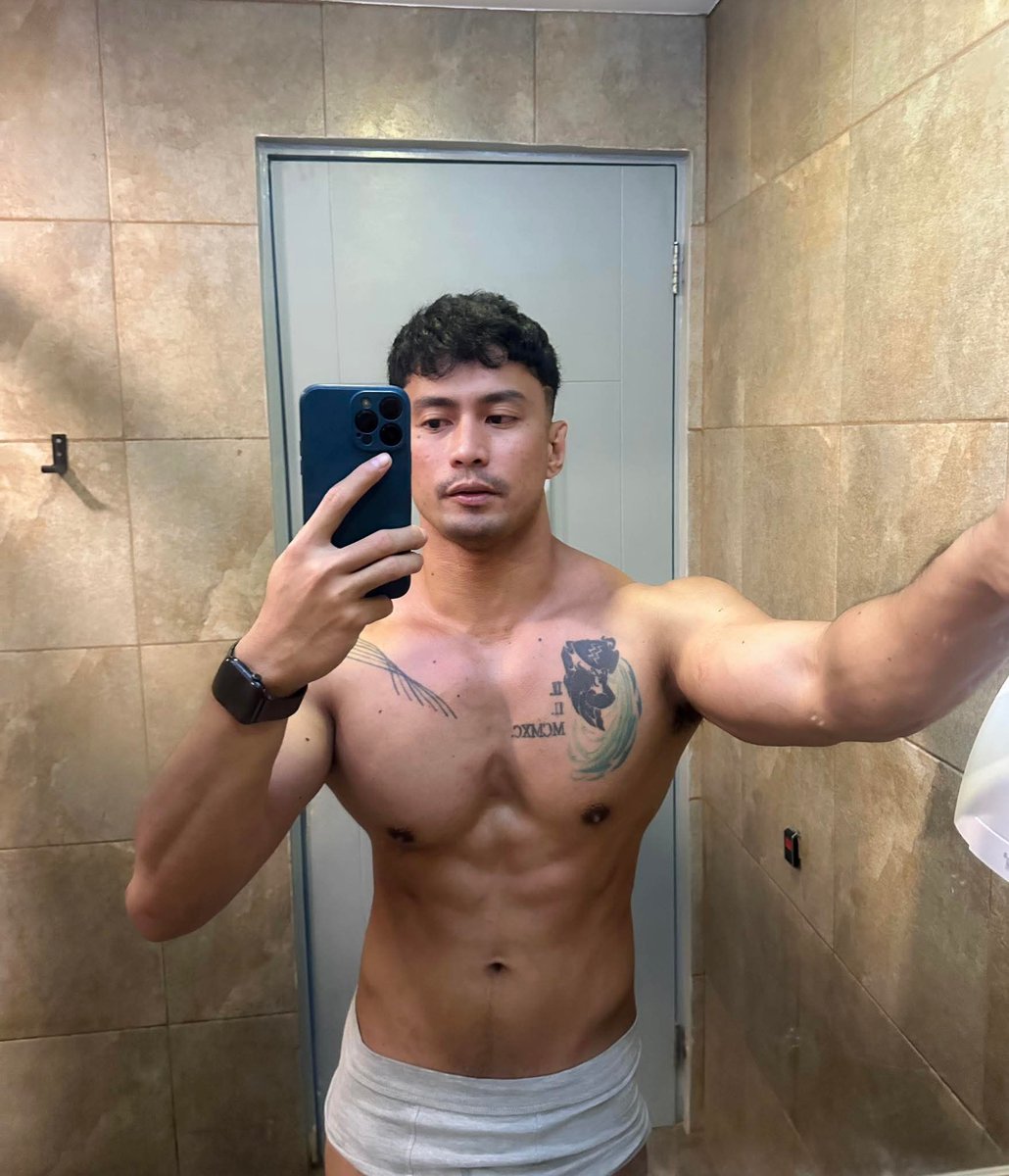 ᗩᒪYᘔᘔᗩ ᗰᗩE⁽²⁰⁰ᵏ ᵒˡᵈ ᵃᶜᶜᵗ⁾ tweet media