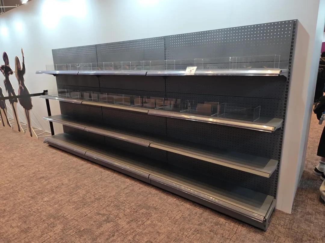 Louie™ tweet media