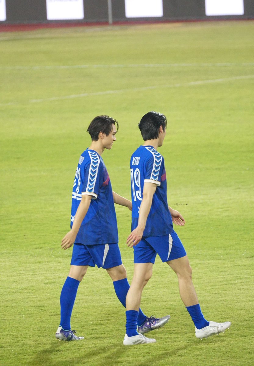 Muaykanayu's tweet photo. กี้น้องเก้าจริงๆคนละสีแต่ในสนามก็เดิมตามติดกันตลอดเหมือนเดิม😆

#number_9th 
#mikepanitan https://t.co/bIlvTjJMBK