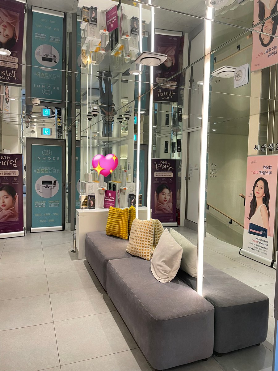 ｱﾃﾞﾘ tweet media