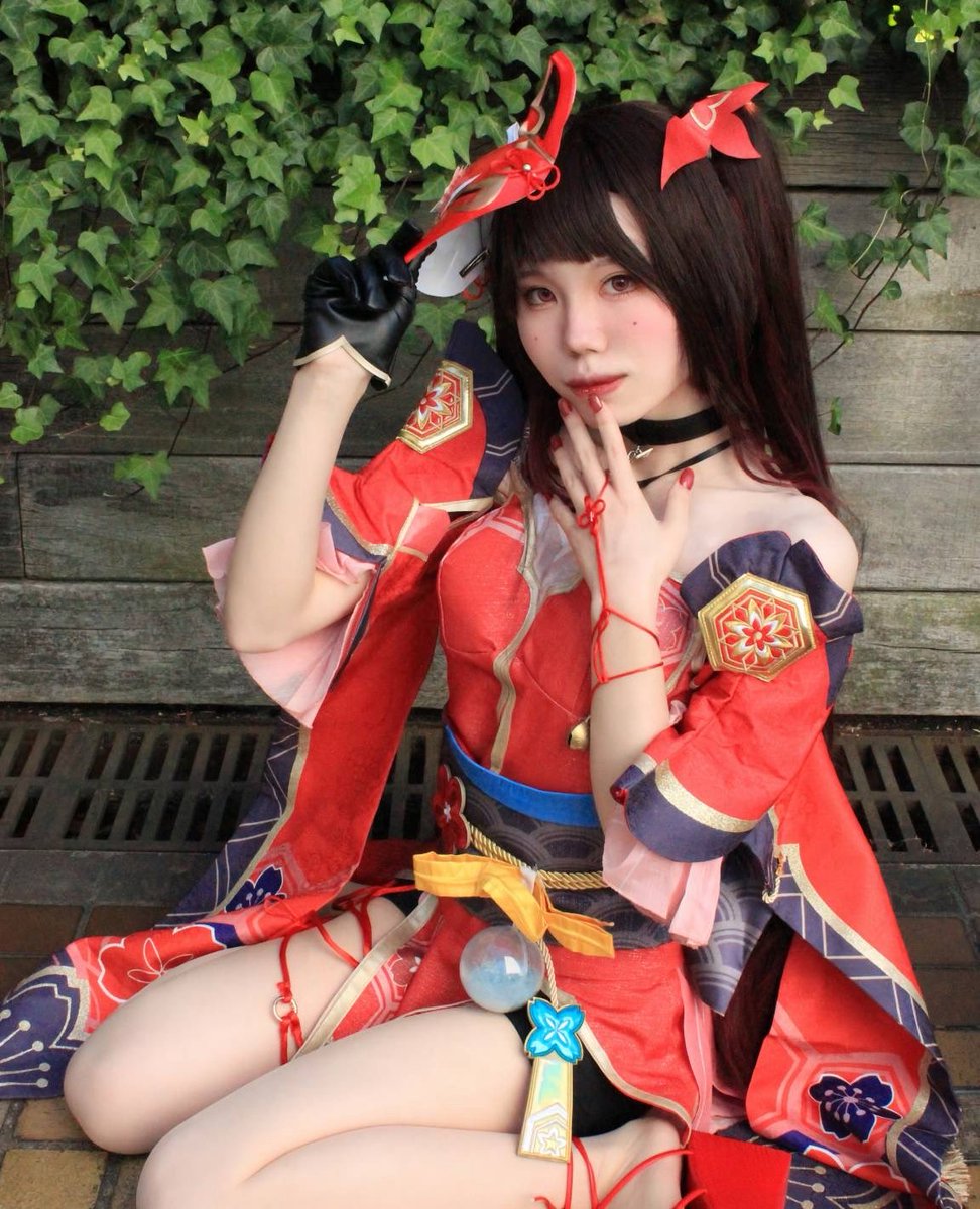 cosplay
崩壊:スターレイル / Honkai: Star Rail
花火/ Sparkle