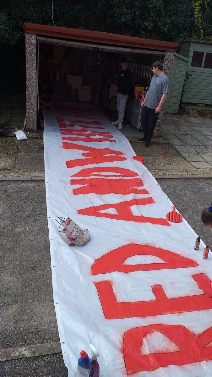 Leap like a Salmon Jase! tweet media