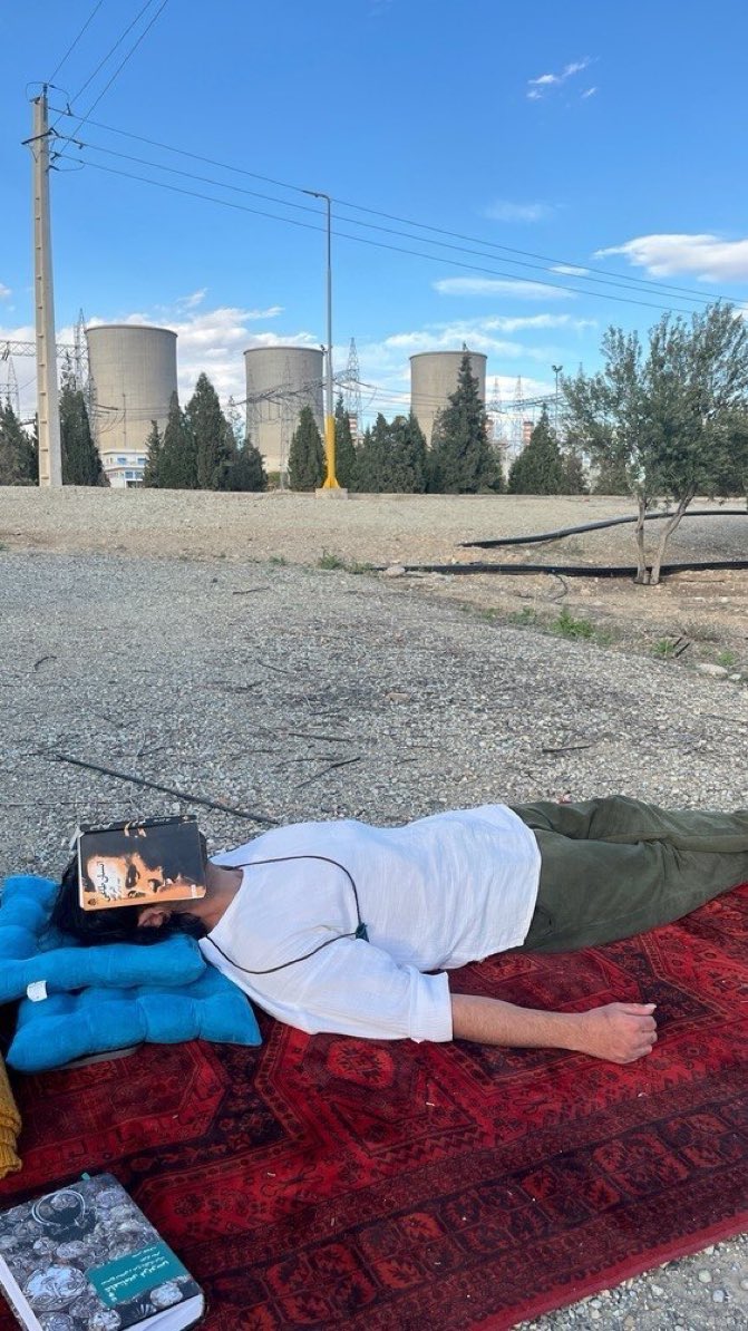 خلیل عقاب tweet media