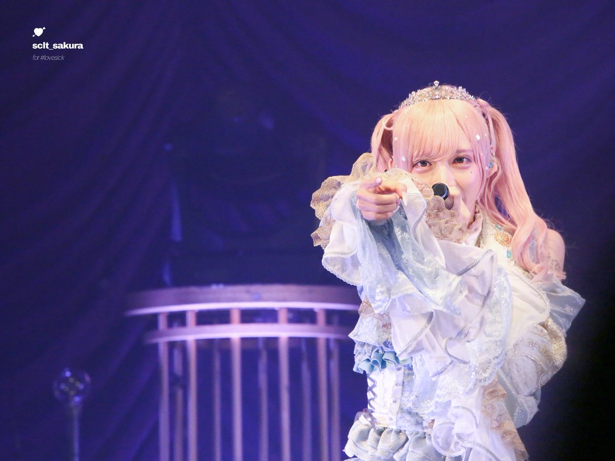 ๐๐๐๐ซ๐ฅ๐๐ญ tweet media