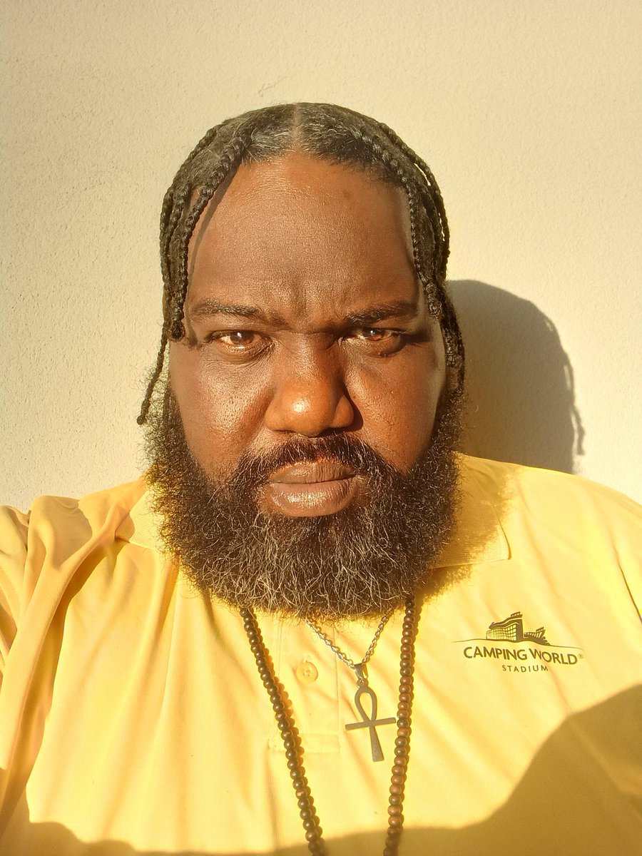 Larry LDiddy Everett tweet media