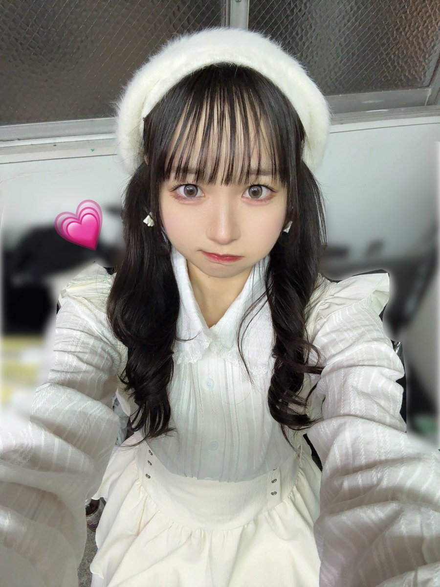 ともちん tweet media