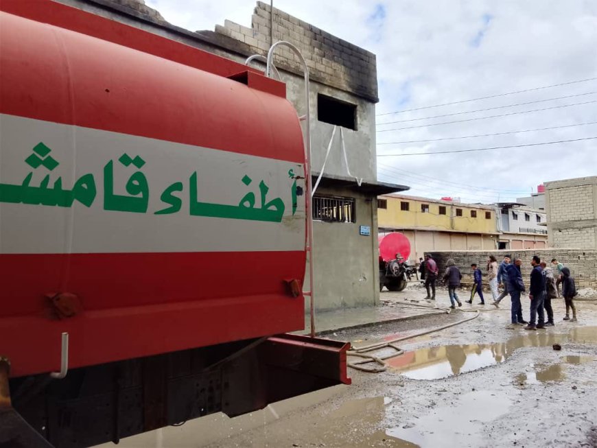 enhawarnews's tweet image. 🟠#Female_worker lost her life in #factory fire in #Qamishlo

🔵A female worker lost her life and two others were injured in a fire that broke out in a thinner factory in the industrial area of Qamishlo.

🌐More (hawarnews.com/en/female-work…)

🔔 HAWAR NEWS AGENCY #ANHA