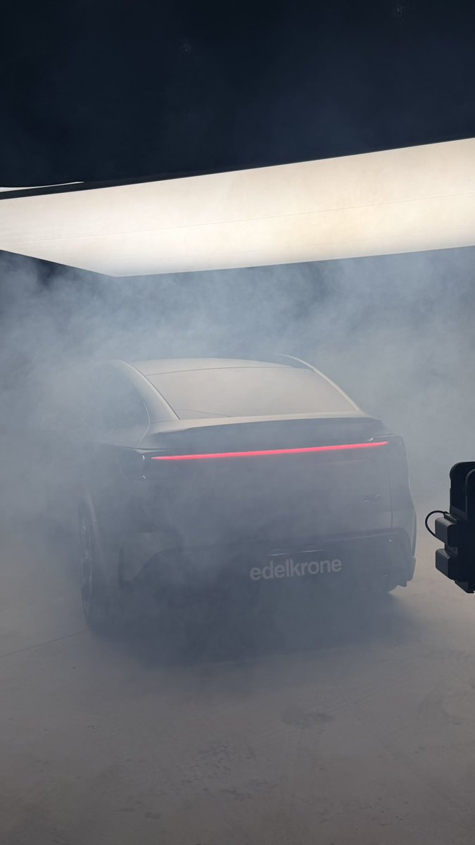 EnverUsanmaz's tweet image. Birazcık abartıyor muyuz bana mı öyle geliyor 😂

Güzel içerikler yolda emin olabilirsiniz 😁🤜🏻🤛🏻