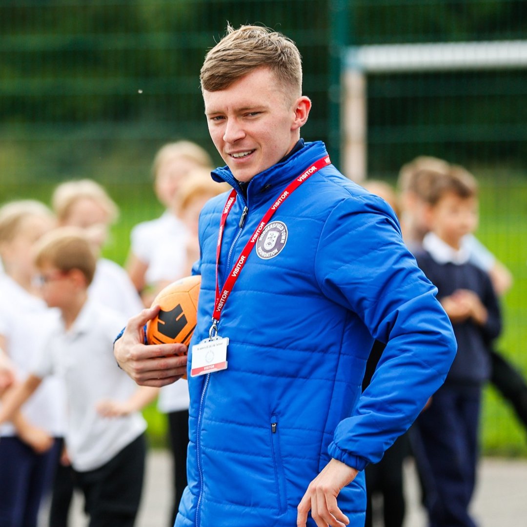 EFL tweet media