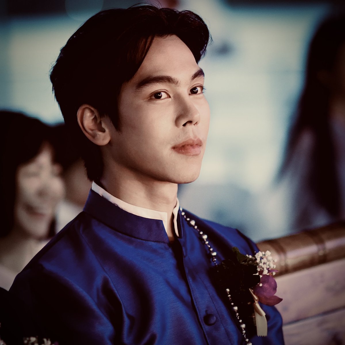 trois (rest) tweet media