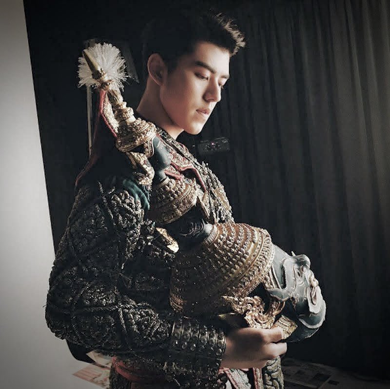 trois (rest) tweet media