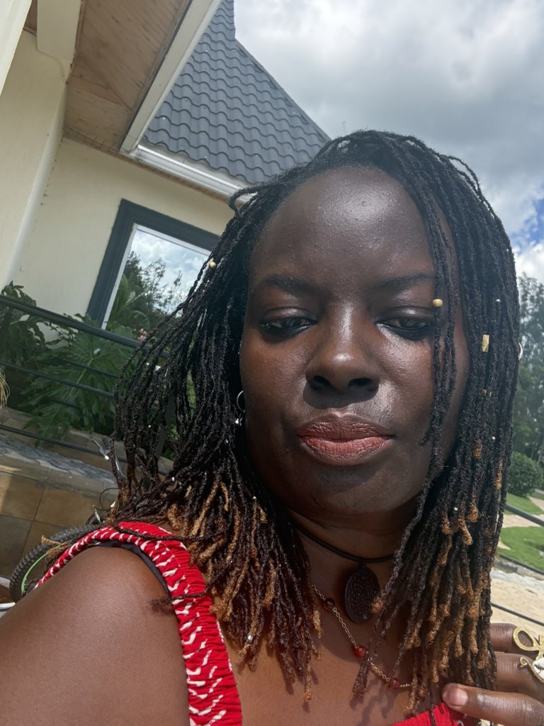 Somoina Kapeen tweet media