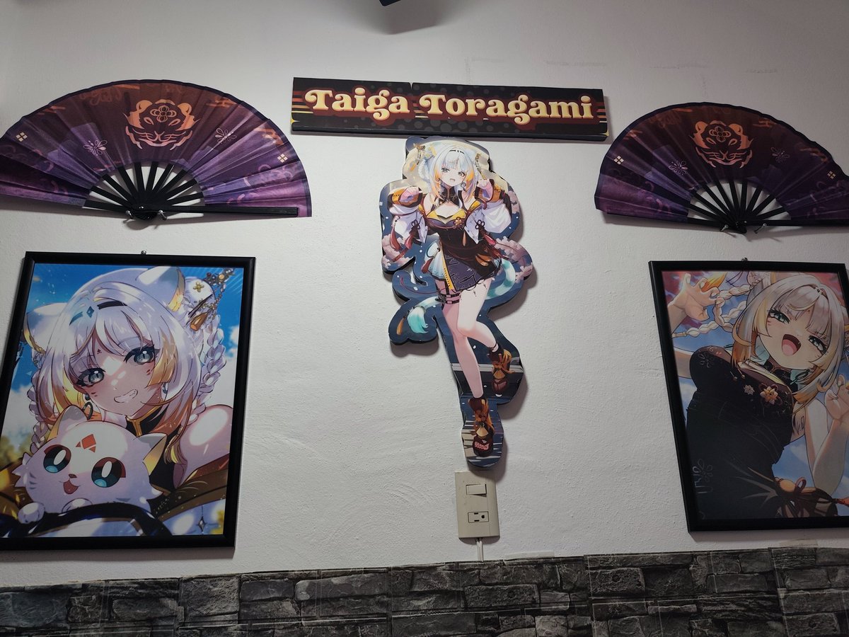 jurbi_de_oro's tweet photo. Solo falta que llegue el lightstick para completar mi mural de tata (⁠つ⁠≧⁠▽⁠≦⁠)⁠つ
#TaigaMerch https://t.co/YXfCuuTmXs
