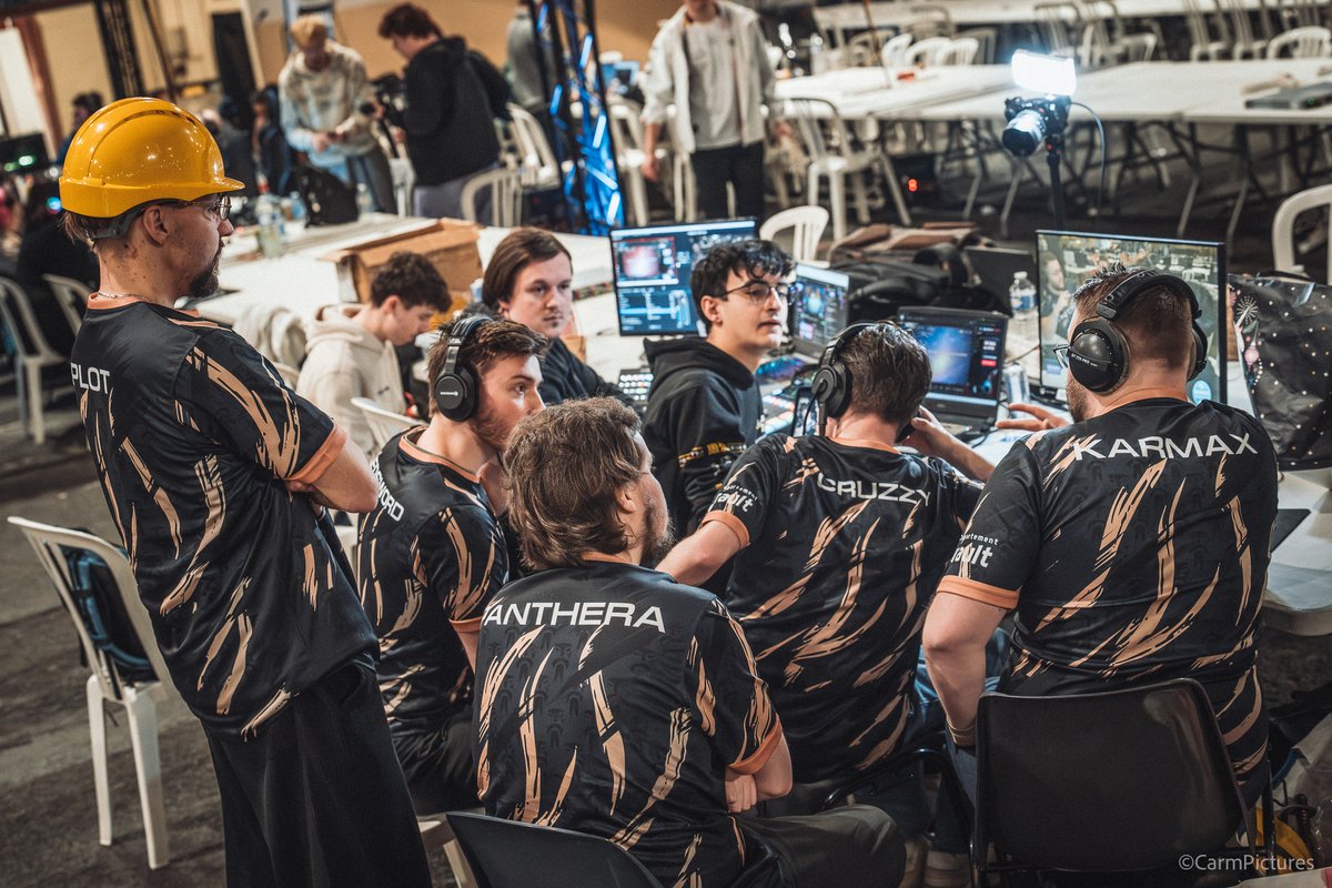 La Gamers Assembly se termine. 

Je prends un peu de recul après ce week-end. 

Pas pour refaire les matchs, mais pour parler de ce qu'on est entrain de construire au sein d'<a href="/AnticeSport/">Antic ESC</a>.

1/11