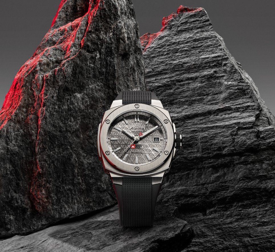 luxurylifestyle's tweet image. Alpiner Extreme Automatic Freeride World Tour Special -- Conquering Summit Number Nine luxurylifestyle.com/headlines/alpi… #watch #craftsmanship #timepiece #luxurywatch