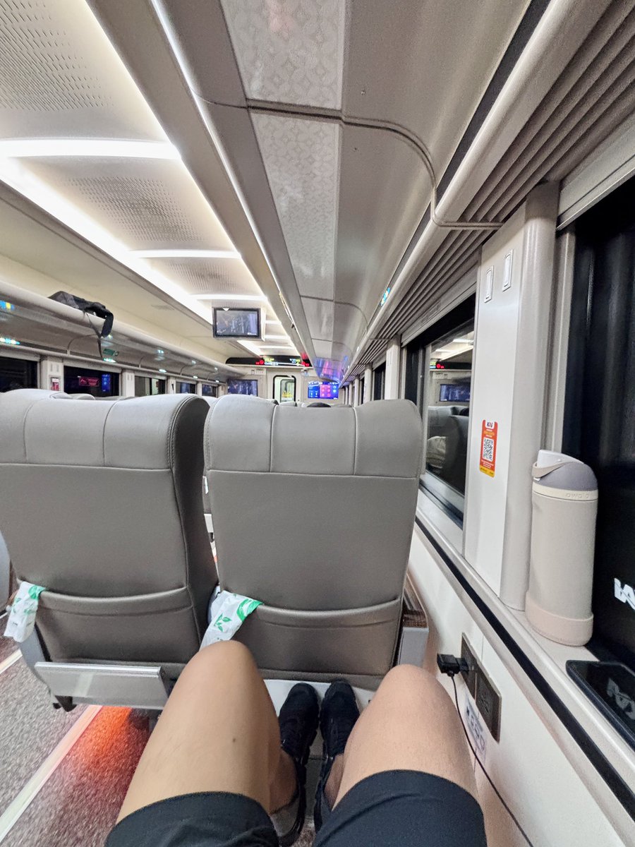 Bang Mpaw tweet media