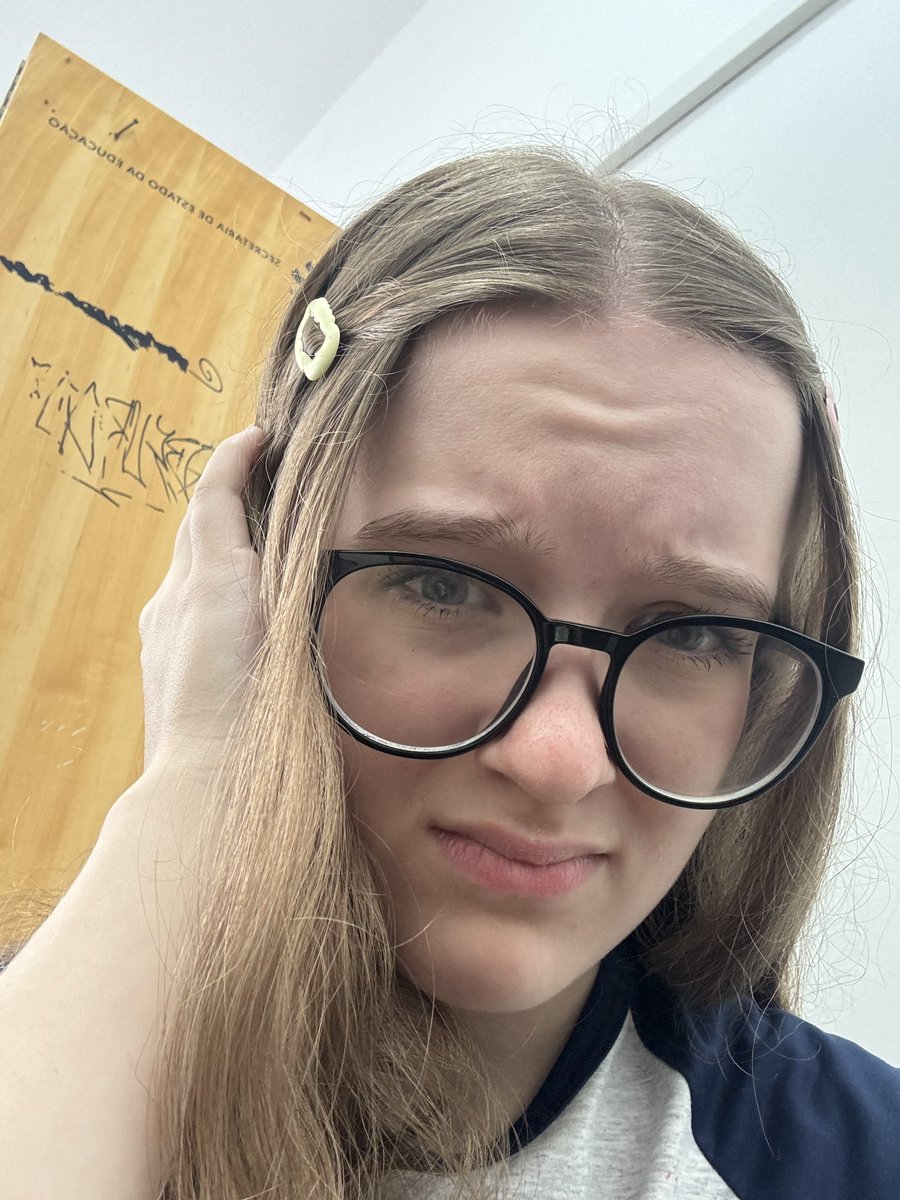 nana ᰔ VAI VER O SKZ tweet media