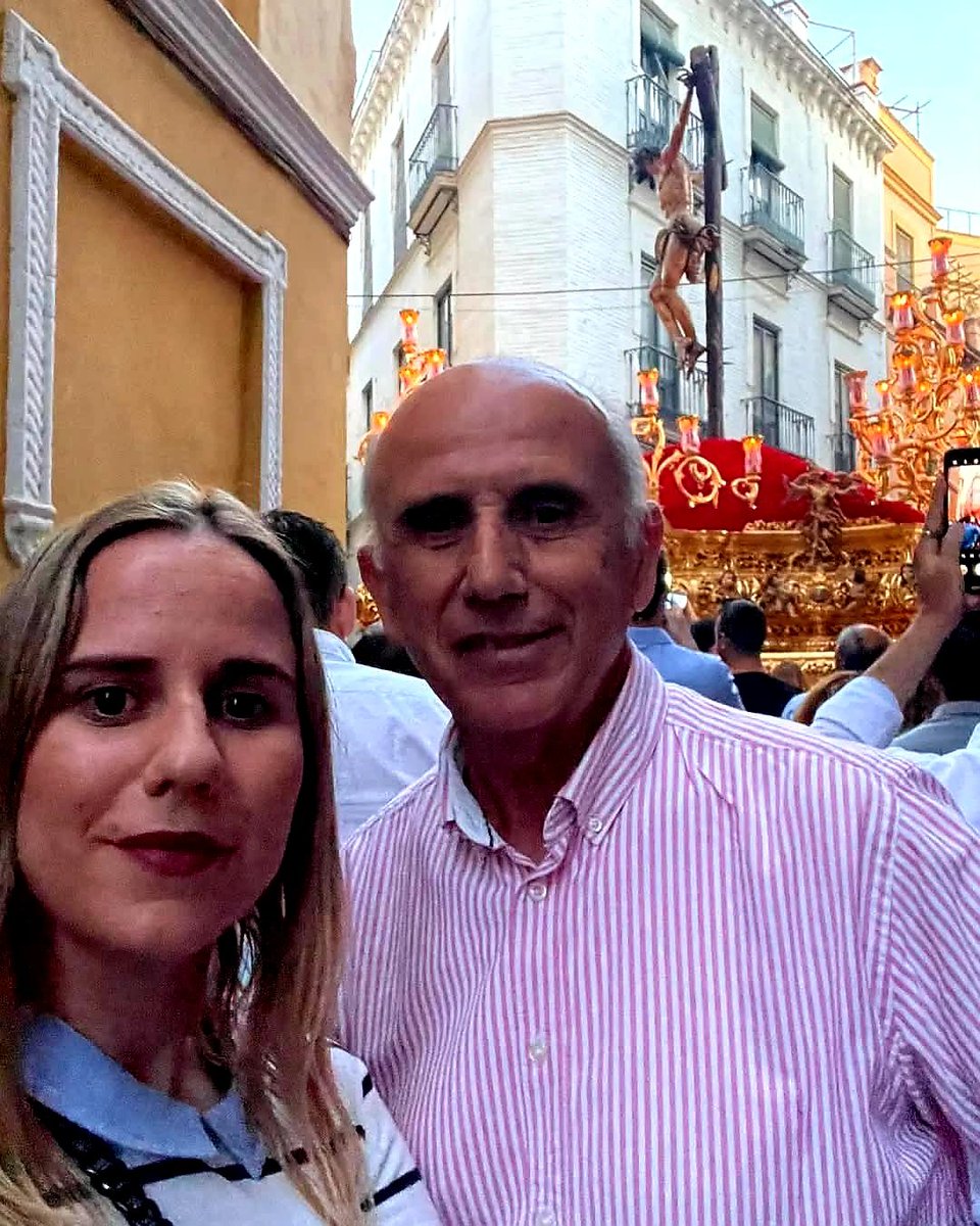 AntonioPozo1's tweet photo. Estuve en #Sevilla 
#MiércolesSanto
Presencie la procesión del Santísimo Cristo de la Sed.
Sed de Concordia,Paz,Dignidad,Libertad,Diálogo, Amor al Prójimo...eso es lo que transmite esta imagen cuando la miras.
Antonio PoZo
#LeonXIV
#AciPrensa https://t.co/eSsEfORqr1