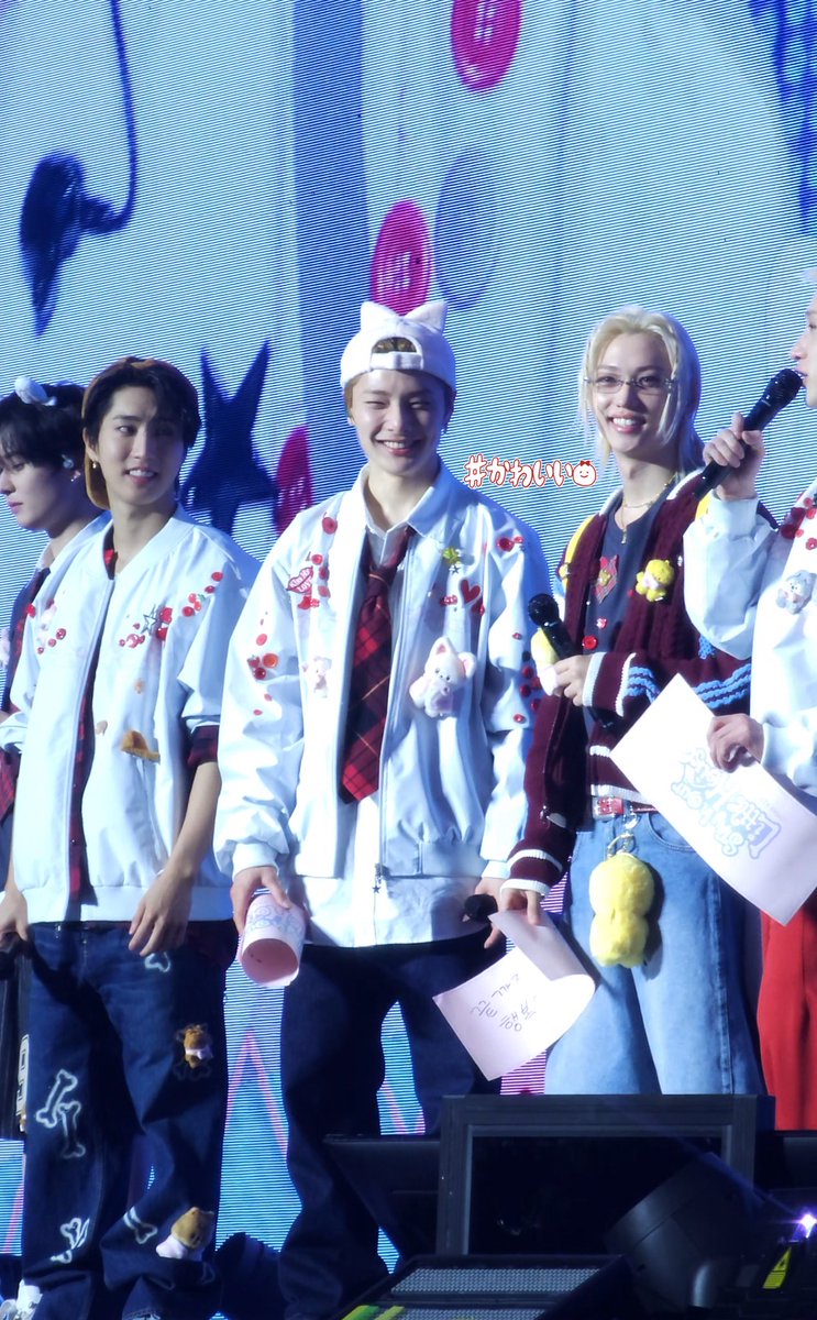 pp⭐︎･:**･*:.｡ tweet media