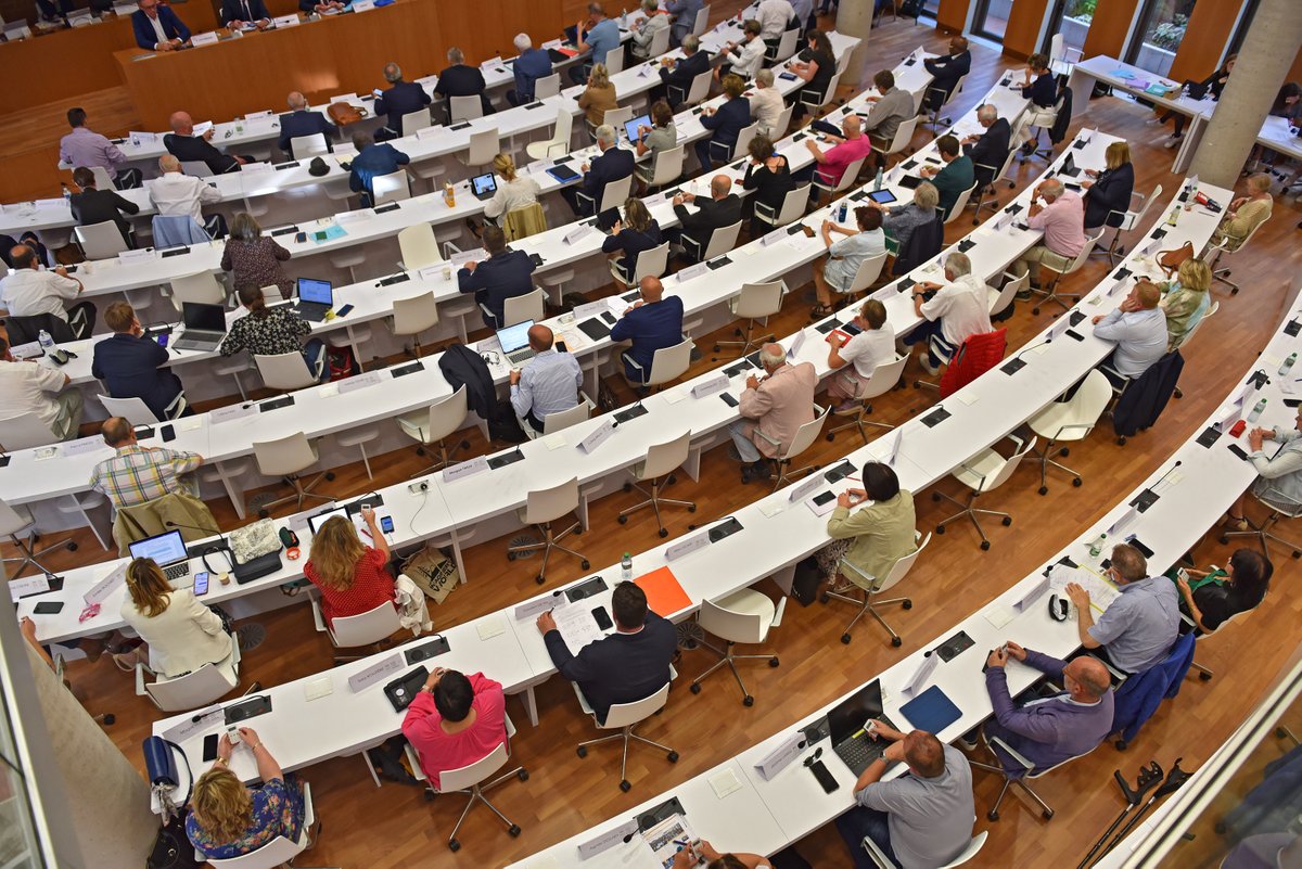 Caen la mer tweet media