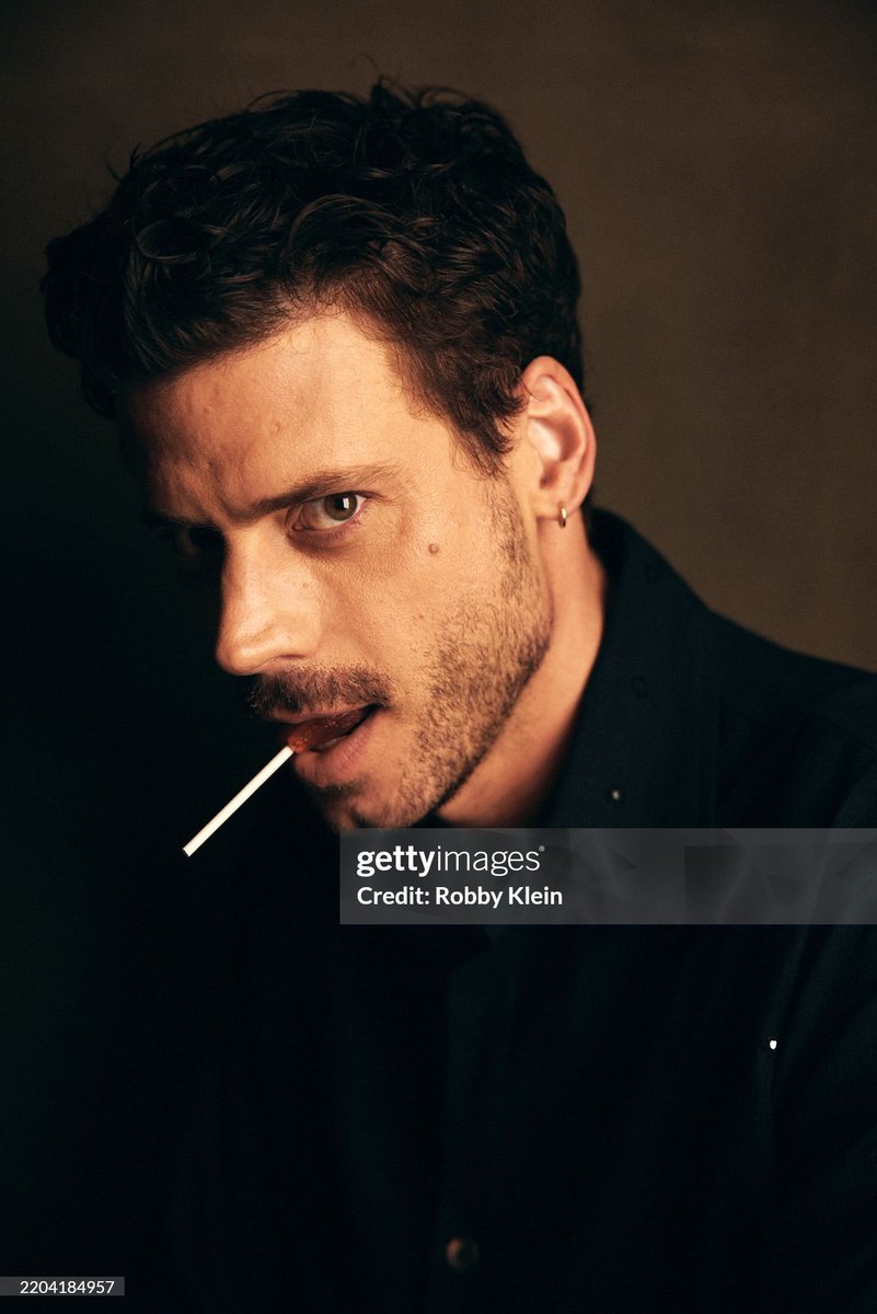 François Arnaud Pics tweet media