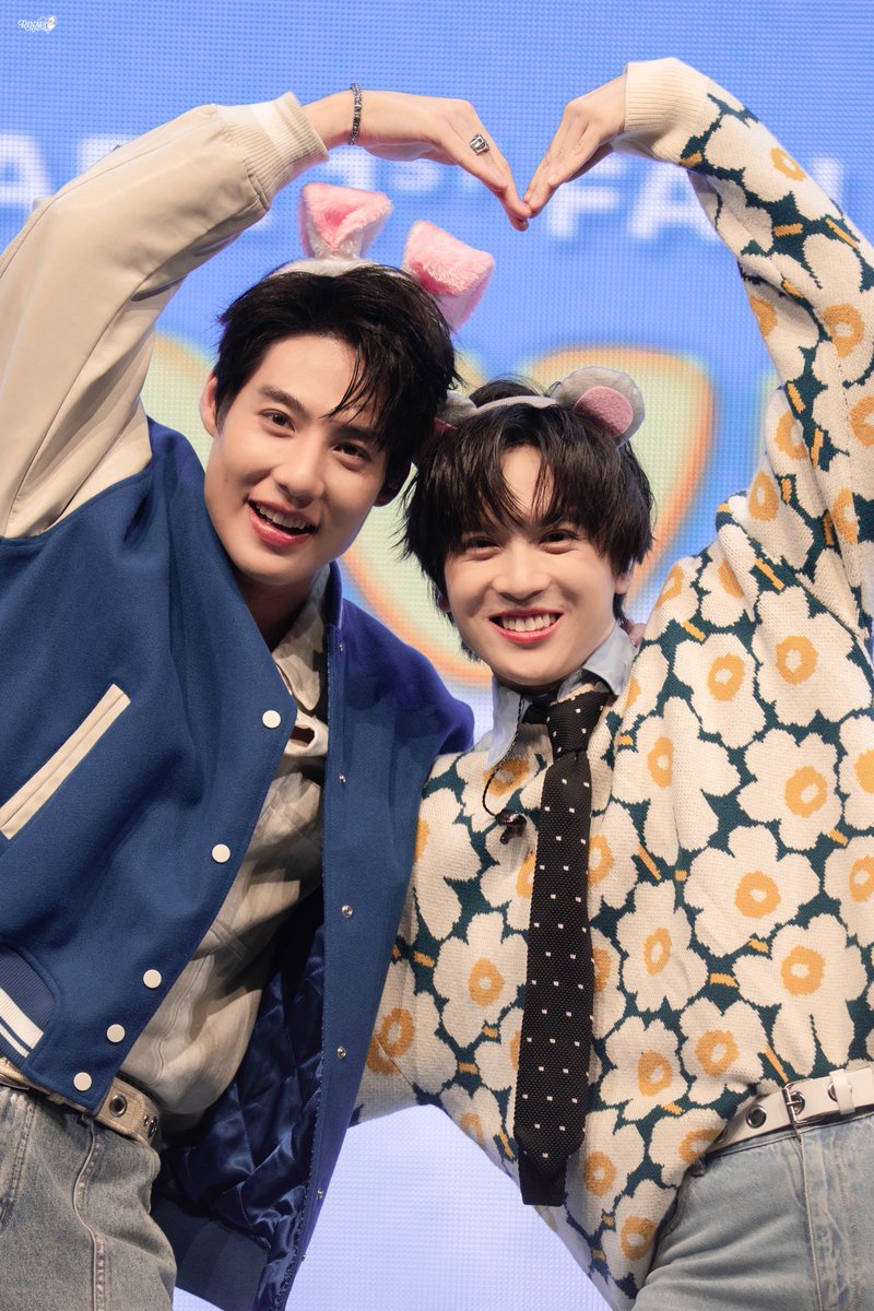 rinapism's tweet photo. LOVE'S JOURNEY in Tokyo was 2 years ago today!!!🌸
I hope to see you in Japan again...💖
#SailubPon 
#SpySailub #PonThanapon https://t.co/p0dnuYLDUE