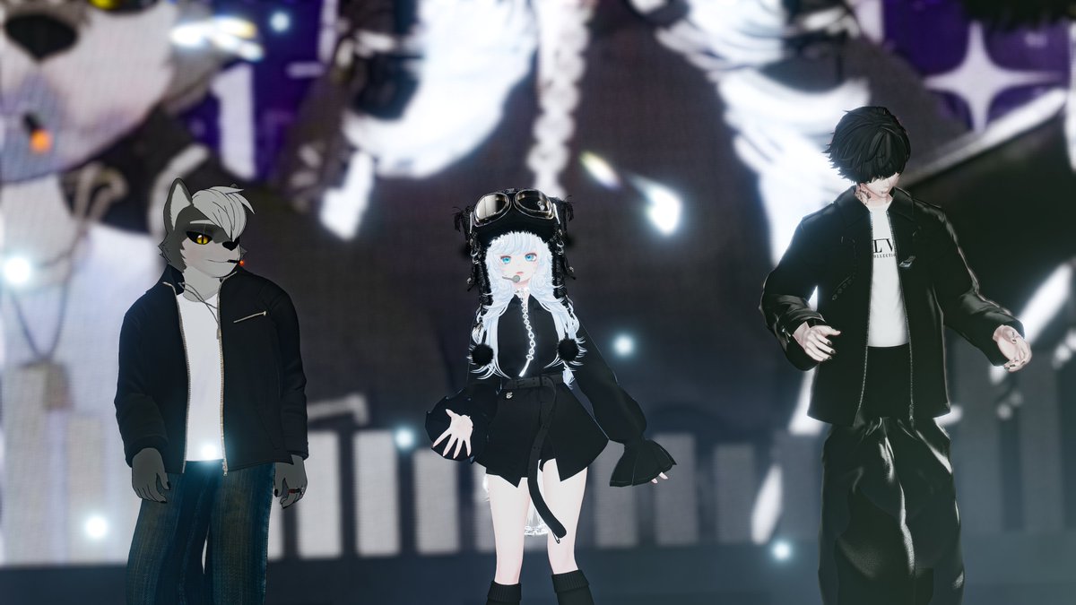IWieldKeys_VRC's tweet photo. @Mi11eneige_ @meiplaythe @delimero4132 @amatopVTuber @takuwanko0408 #TwinkleShuffleUnit #Milleneige #VRChat❄️✨ https://t.co/JWqxzpl5C1
