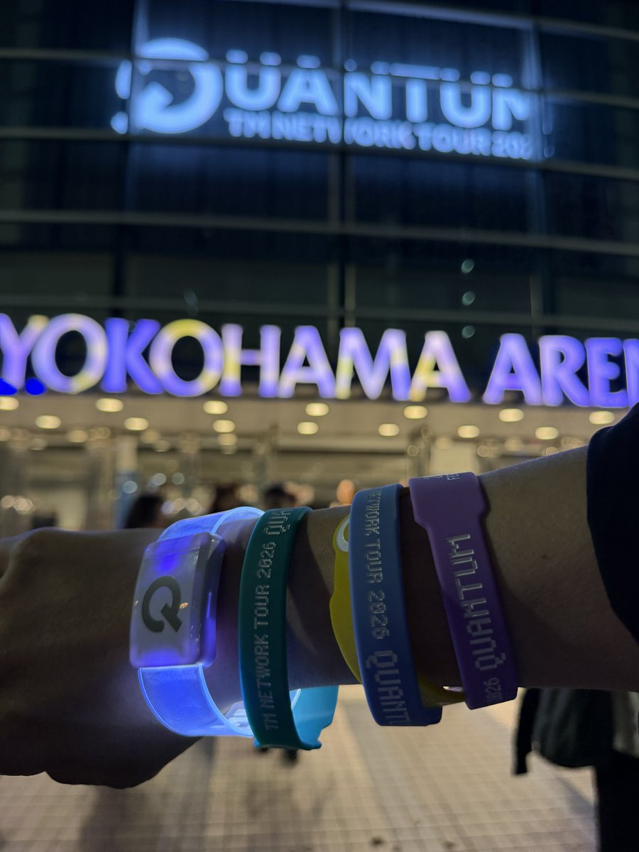 良いツアーすぎた。ホールツアーと違って、会場がデカくてパワーアップしすぎていた。LEDスクリーン、ライト、火力、スモーク、サービスモニター、ドローン全マシ。
#TMNETWORK 
#QUANTUM