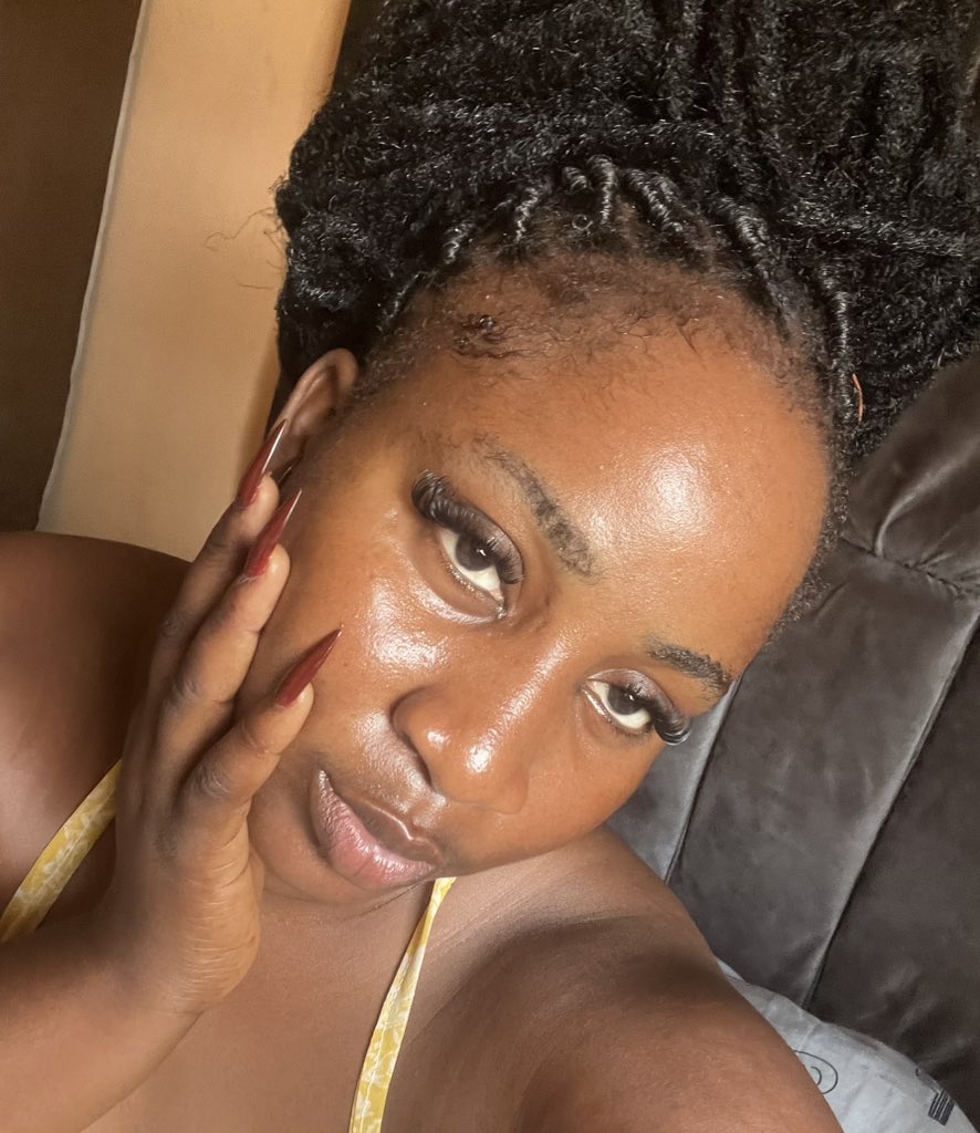 Temi 🌸💜 tweet media