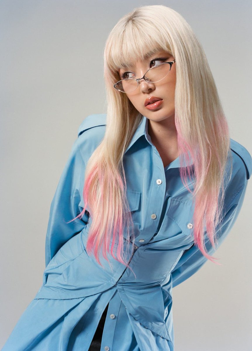 KATSEYEBRASIL's tweet image. LINDAS! MEGAN e YOONCHAE para a revista “NYLON”.