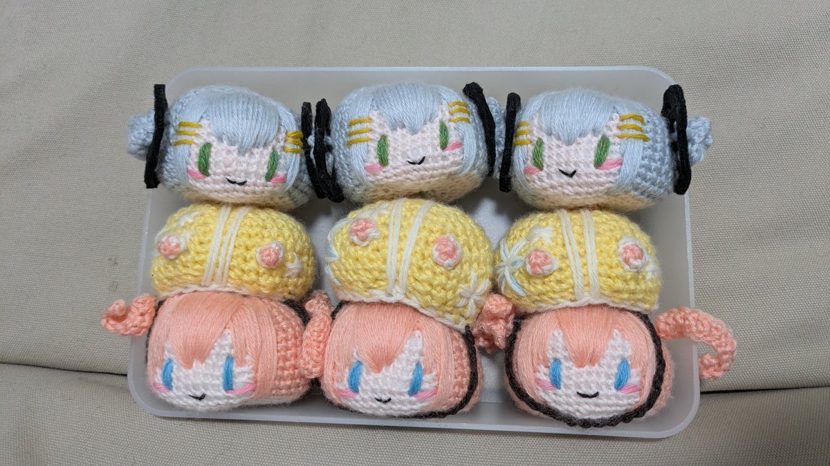 シコンス@コミックマーケット107二日目南地区h－06b tweet media