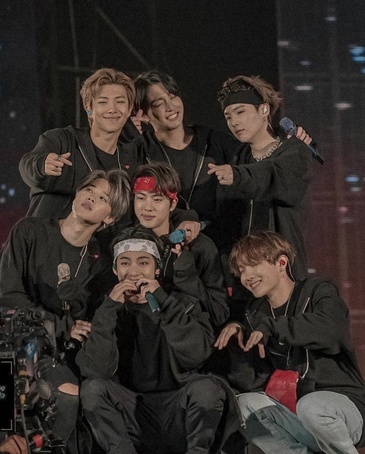 Sol ♀❅ VOY A VER A BTS tweet media