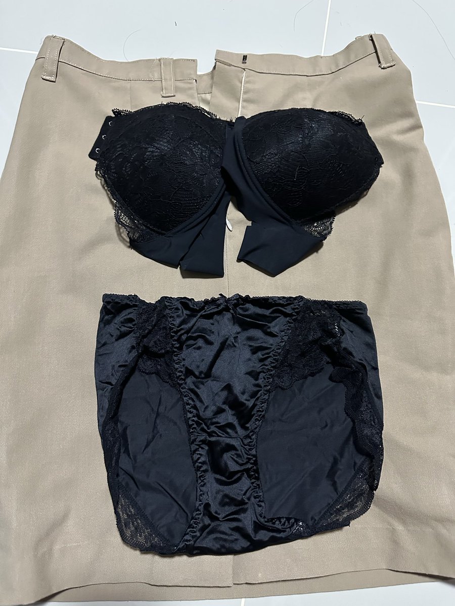 ถ่ายตูดก้นสาวๆ tweet media