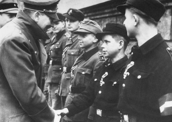 Зачудована tweet media