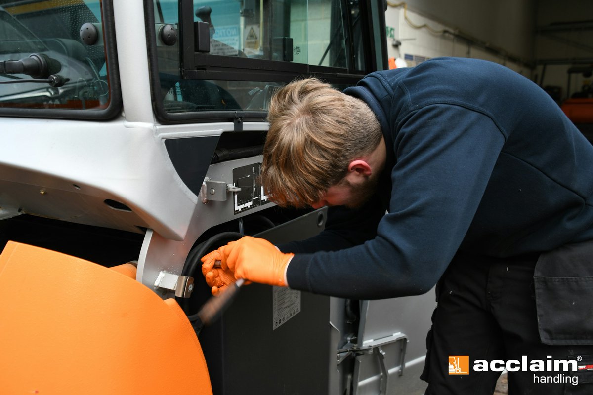 Acclaim Handling Ltd tweet media