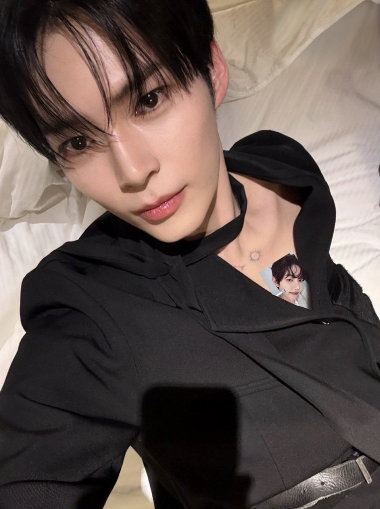 aura ✧ tweet media