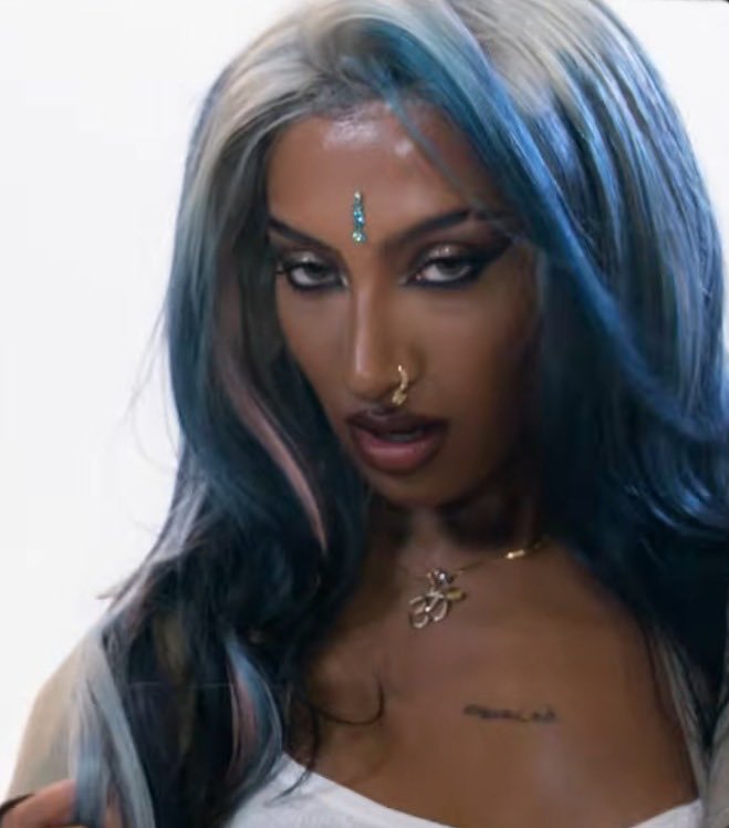 kai⋆˚꩜。 MISSES MANZIE tweet media