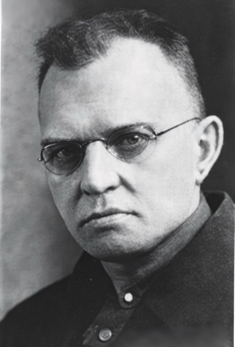 esphugp@126.com tweet media