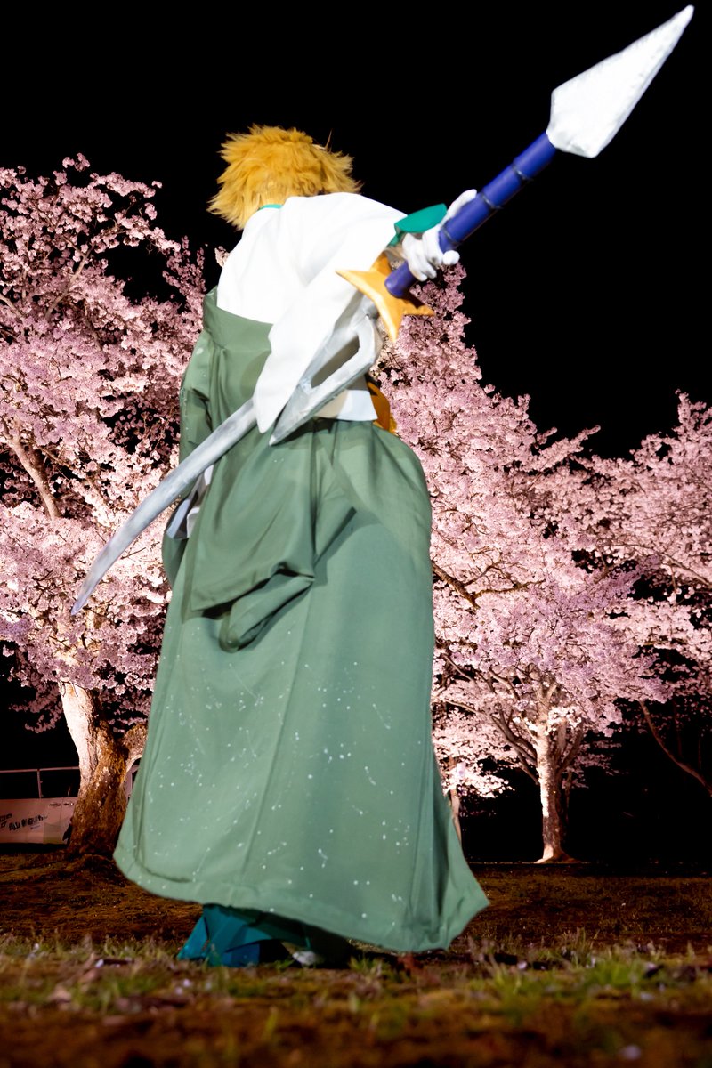 みこと tweet media