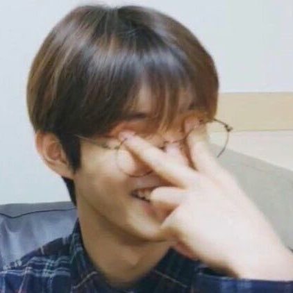 mei 🌼 련 tweet media