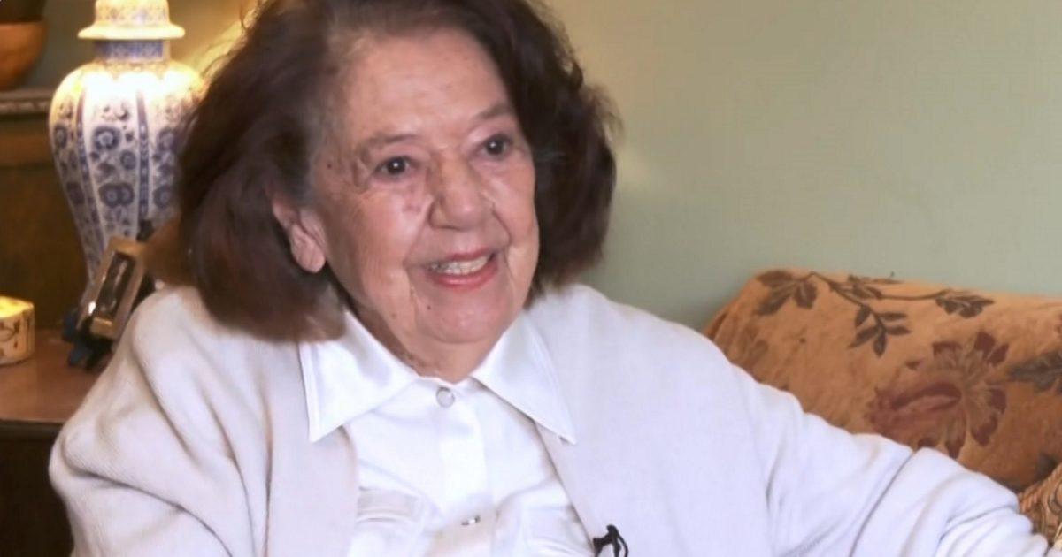 zappit.gr tweet media