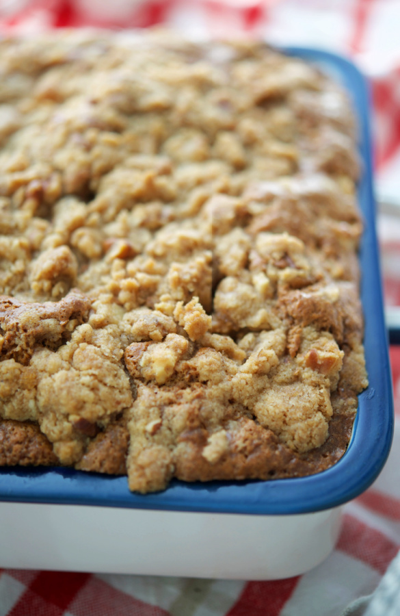 CarriesExpKtchn's tweet image. Apple Coffee Cake made with chopped apples and sour cream; then topped with a cinnamon walnut buttery topping. 🍎

Recipe: carriesexperimentalkitchen.com/apple-coffee-c… #nationalcoffeecakeday