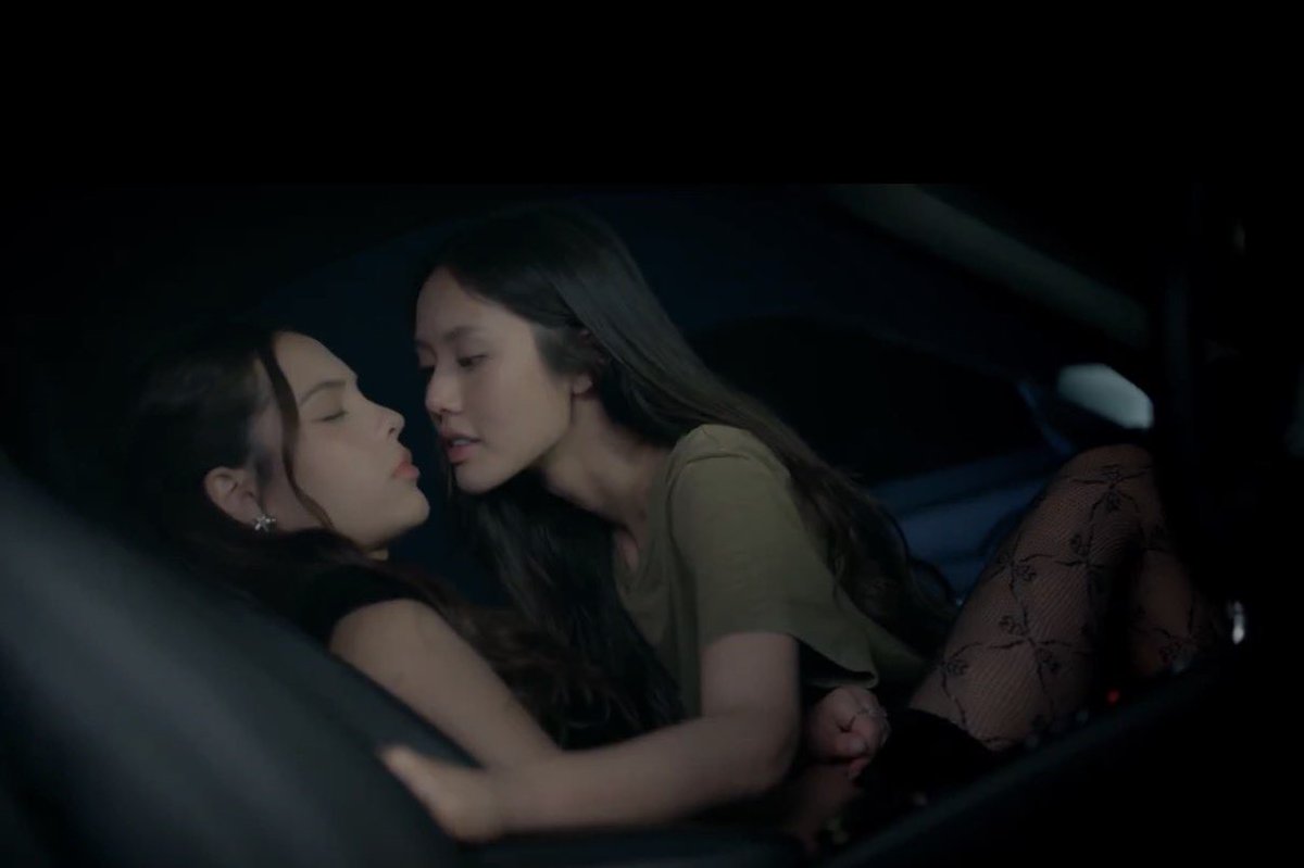 gabs🐰🐻 tweet media