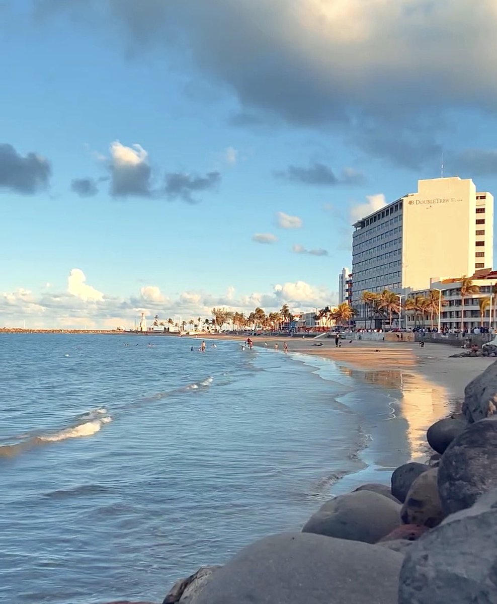 love_veracruz_'s tweet photo. Buenos días mi gente hermosa. Excelente martes desde el puerto más bonito #Veracruz🤗🌴🌊⛵️Bendiciones para todos. https://t.co/YtelwHn05T