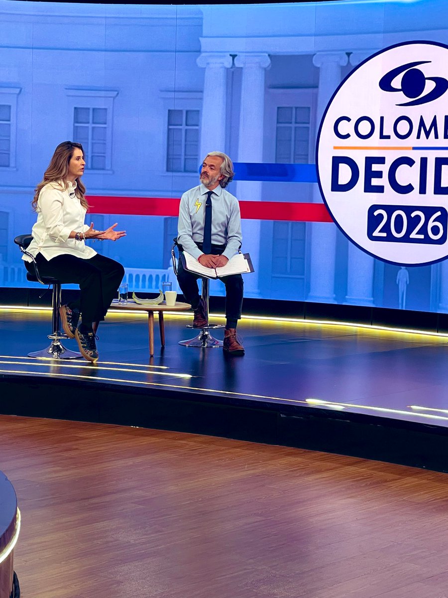 Podemos hablar de nuestro pasado con total transparencia para verdaderamente tener la legitimidad de construir con ustedes y con todo el país, en sus distintas realidades. Un mejor futuro para Colombia.