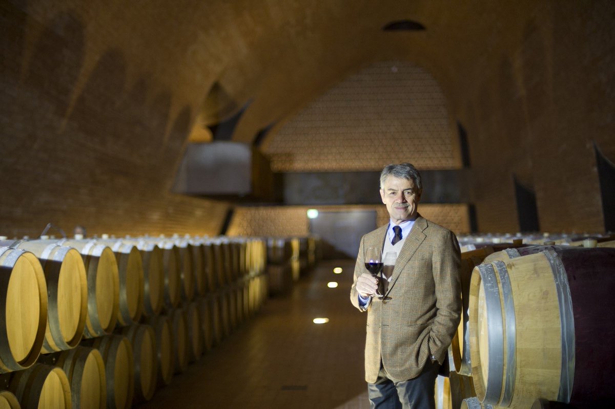 WineNewsIt's tweet image. Il #futuro del #vino secondo #RenzoCotarella, #enologo e #manager tra i più importanti al mondo. A WineNews, le riflessioni dello “storico” ad della #MarchesiAntinori, eletto “Winemakers’ #WinemakerAward” 2026 dall’Institute of #MastersOfWine, winenews.it/it/il-futuro-d…