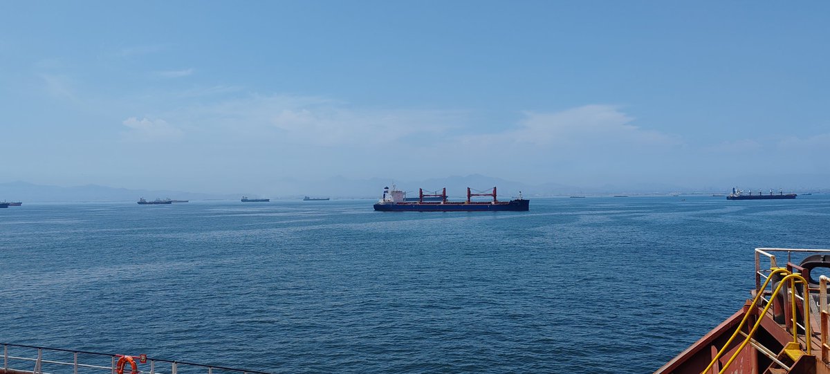 CAPT. PARA8OLIC TOBLERONE tweet media