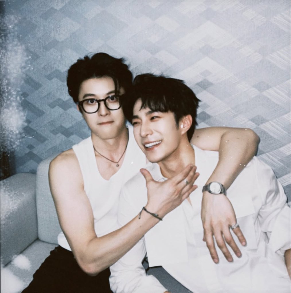 klvpcf's tweet image. MY PARENTS ❣️

#MatthewHan  #ZhangMingbo