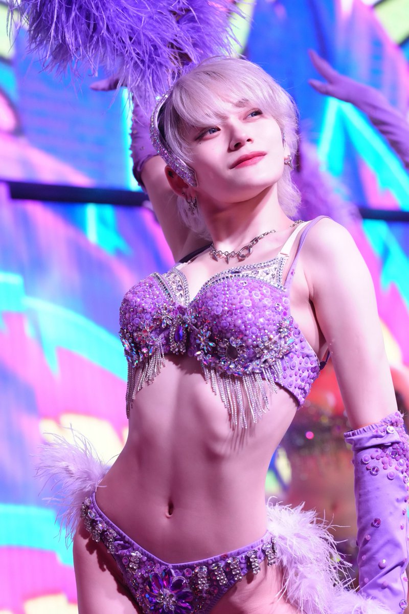 かなで@バーレスク東京 tweet media