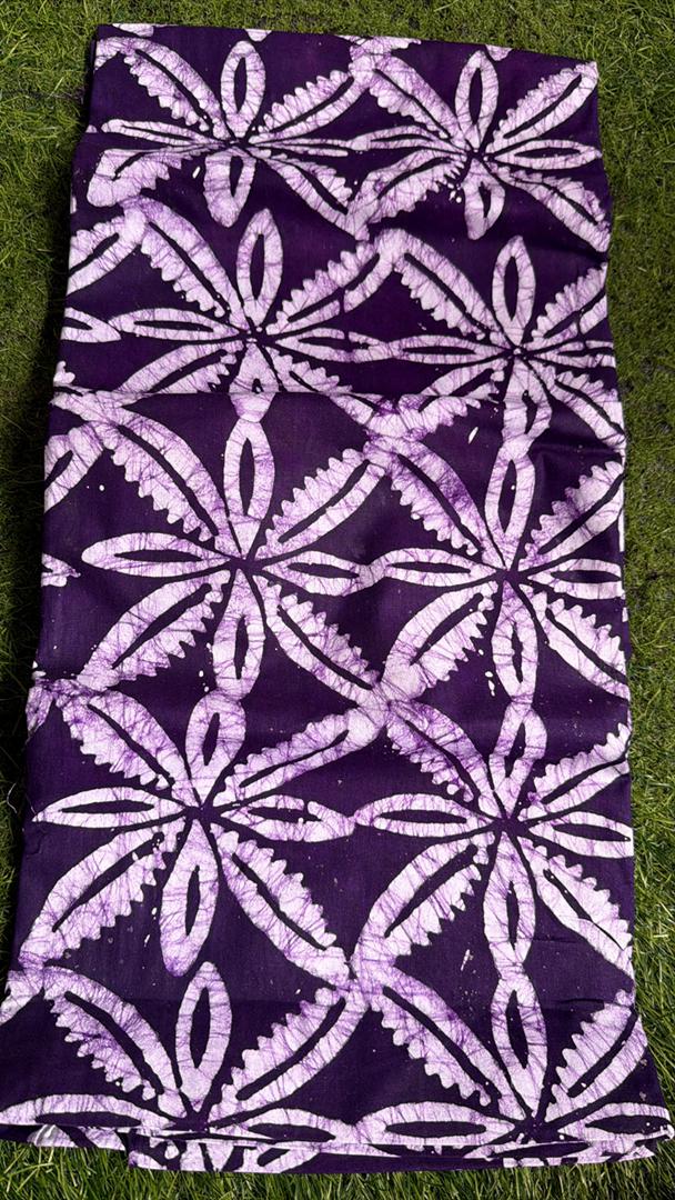 TheOakenBrand's tweet photo. Hi beautiful people,
Batik Adire Fabrics
N15,500
5 yards
Lagos,Nigeria/Delivery is Nation and Worldwide ✈️
To order, kindly send a DM or use link in our bio.
Pls rtw 🤲🏽 🙏🏽
#Vendorena
#pagesbydamicommerce
#iyaloja
#thespot
#TagOVC
@_DammyB_
@yay_tunes
@Berrychexplace https://t.co/axETykS6AF